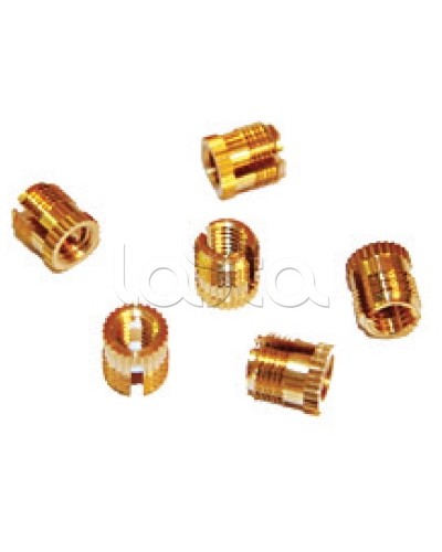 Втулка забивная с внутренней резьбой M6 (10 шт/уп) DKC 501007 в Хабаровске Крепеж: Дюбели, шурупы, саморезы Pintop.ru