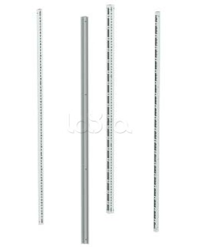 Стойки вертикальные 1800 мм, без доп. креплений (4 шт/уп) DKC R5KMN18 в Хабаровске Аксессуары для стоек и шкафов Pintop.ru