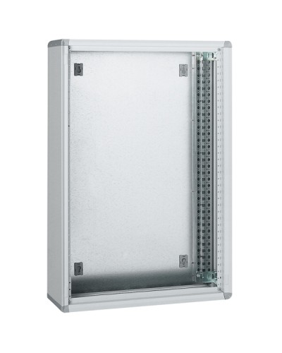 Шкаф распределительный Legrand 020401 в Хабаровске Щиты электрические Pintop.ru