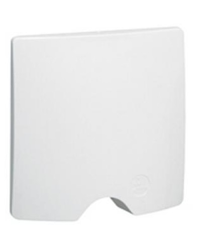 Вывод кабеля IP 44 белый Etika Legrand 672290 в Хабаровске Аксессуары для кабель-канала Pintop.ru