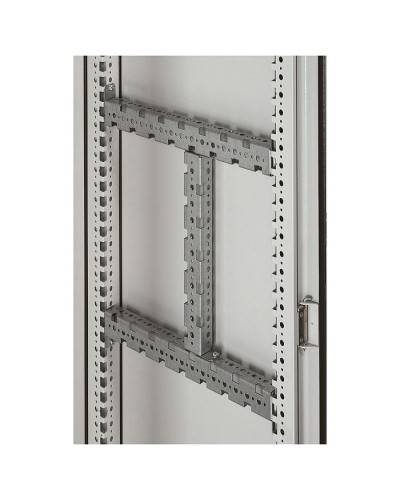 Траверс многофункциональный Legrand 048033 в Хабаровске Аксессуары для стоек и шкафов Pintop.ru